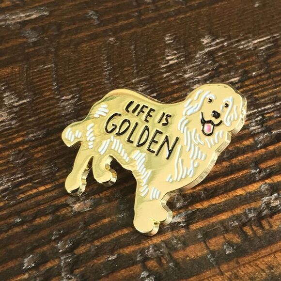 GOLDEN LAB LIFE IS GOLDEN Pin Badge Brooch NEW! 882 - Picture 2 of 4